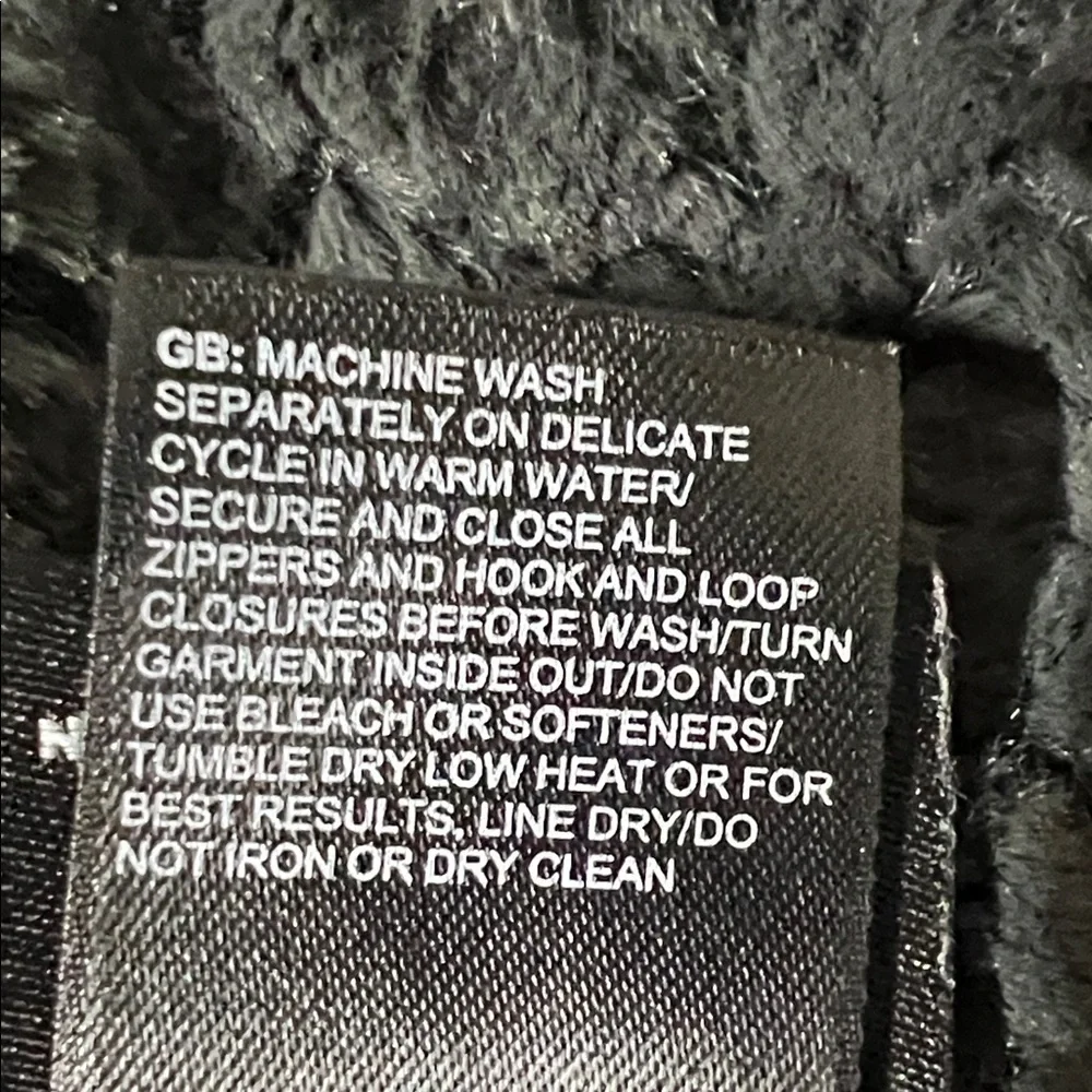 The North Face Kids charcoal Jacket with Pink Lining